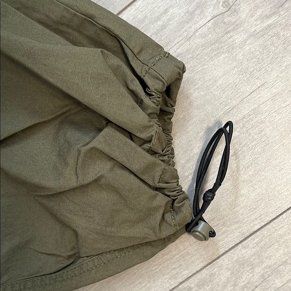 H&M Dark Green Cotton Parachute Pants, Size L - Picture 4 of 10